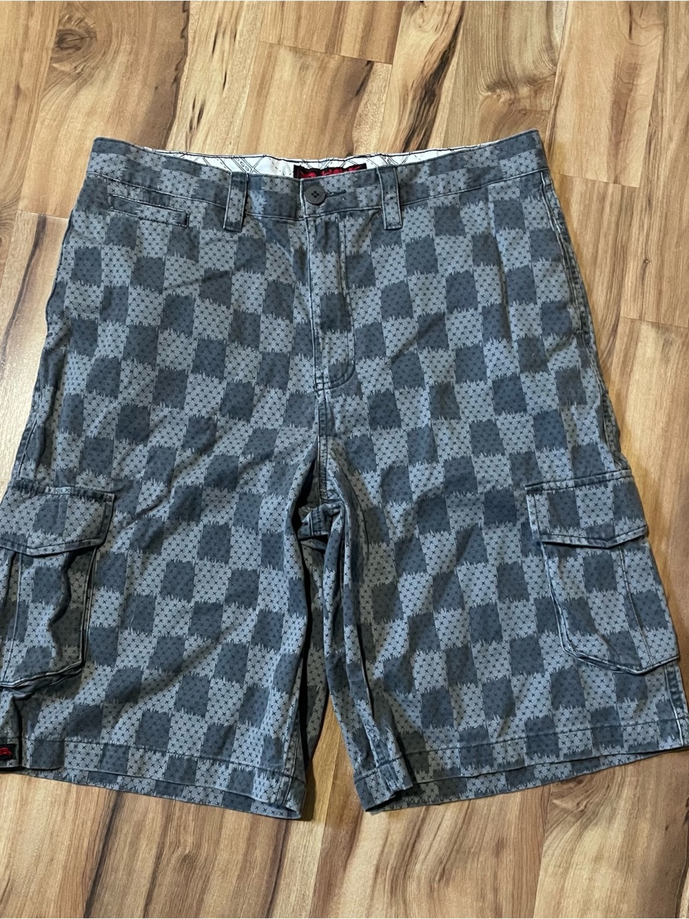 Vintage Tony Hawk Grey Checkerboard Cargo Shorts Skater Grunge Y2K Sz 34